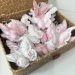 Creazione su misura-50 farfalle Con ricamo