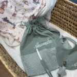 Creazione su misura- SET sacco-bavetta-portaciuccio-mussola
